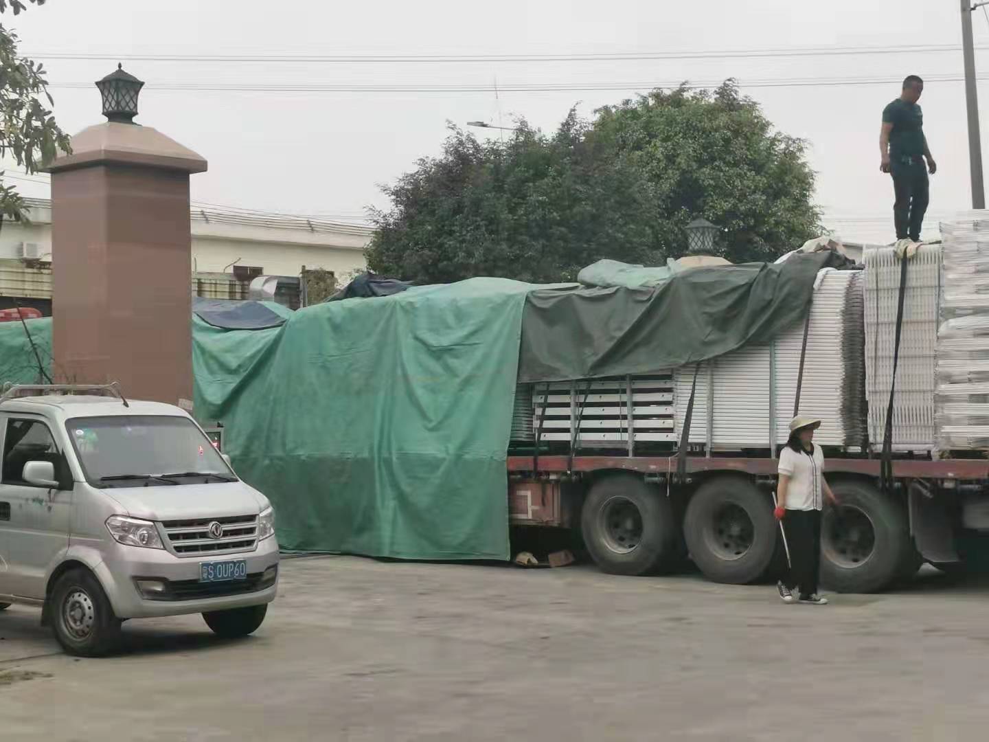 生產(chǎn)雙層鐵床廠家，還不割你韭菜