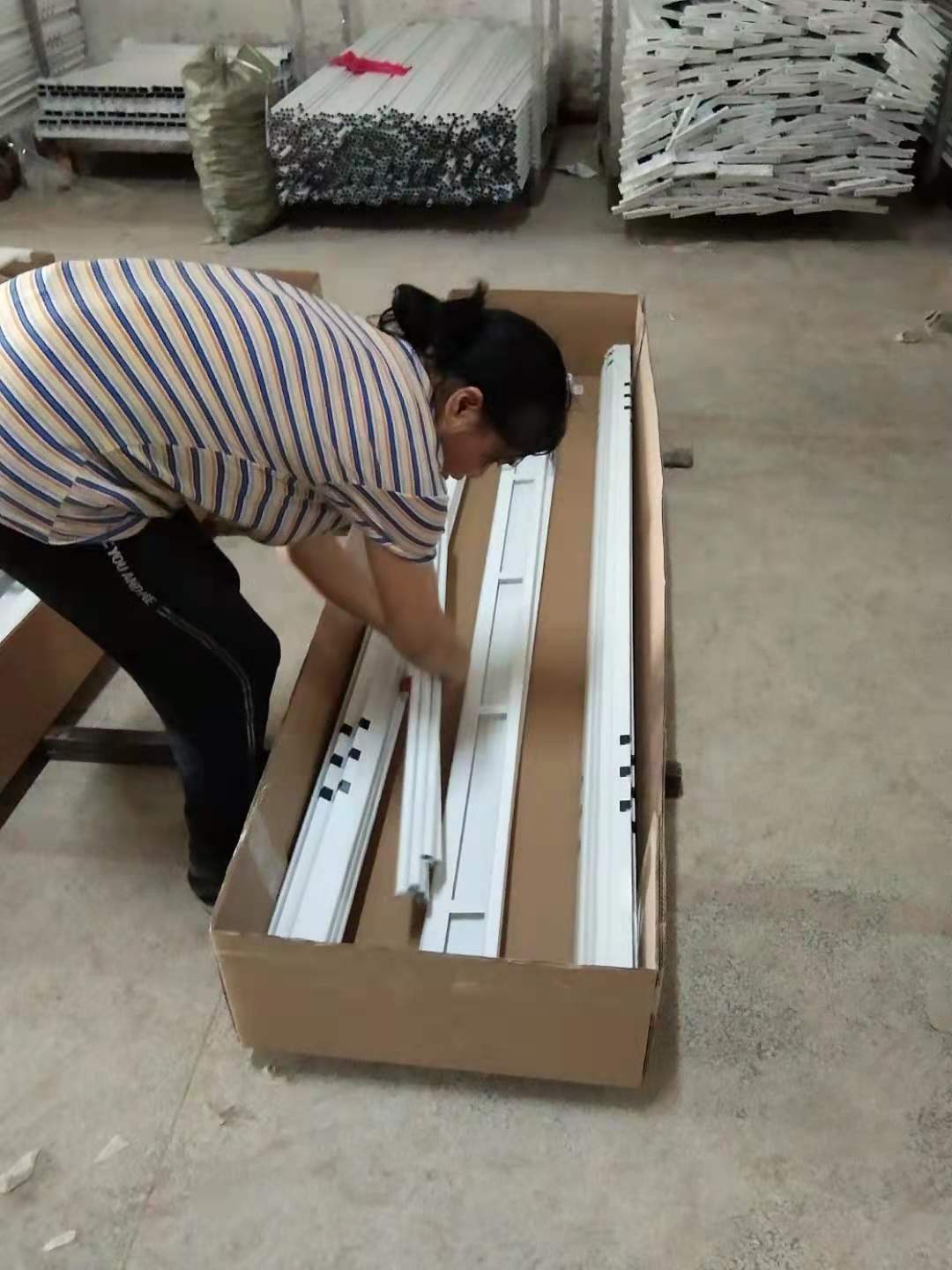 怎樣包裝雙層鐵床出貨？