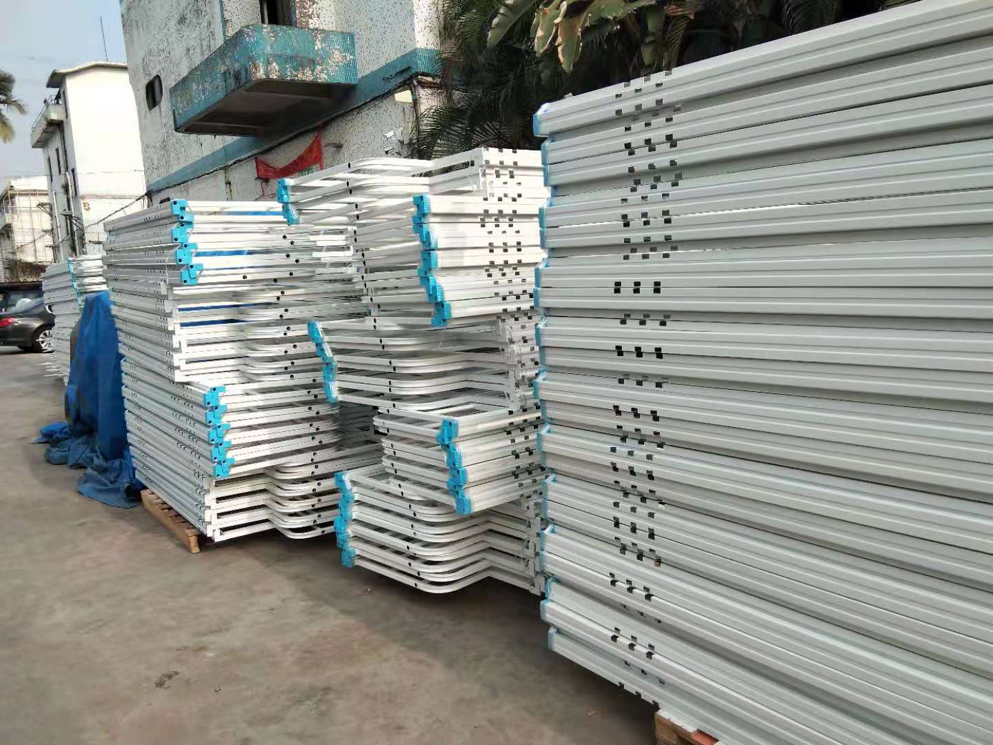 廠區(qū)堆滿鐵床，怎么辦？